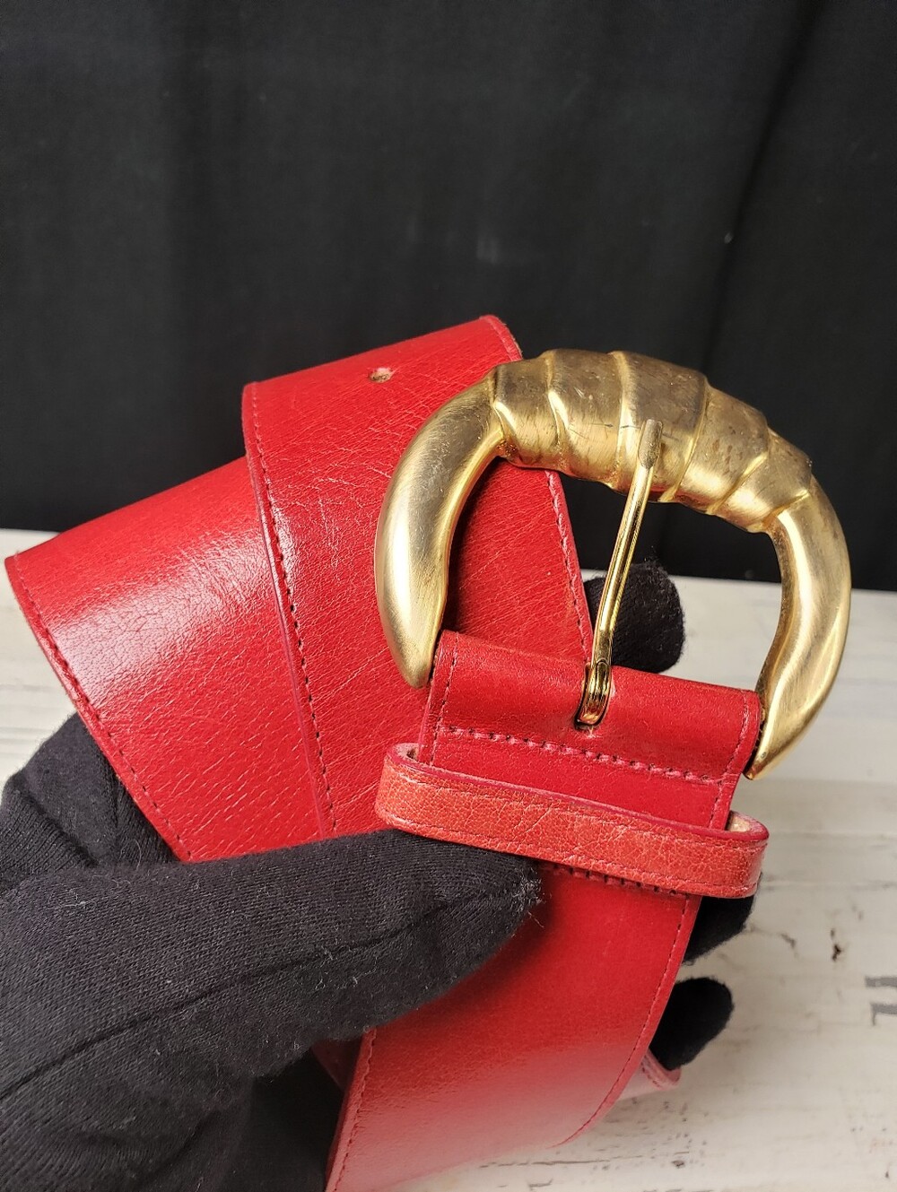 Harken Vintage Red Leather Fashion Belt in Women's size Medium (29")